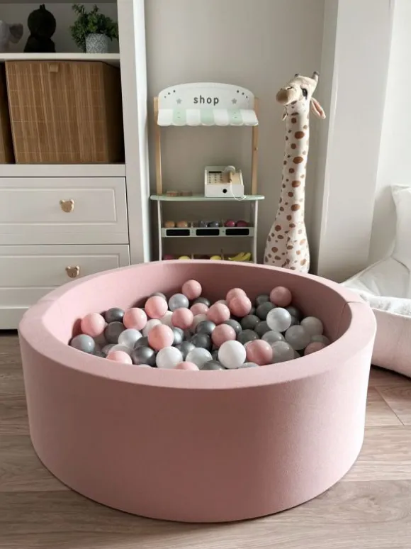 Pehmeä pallomeri + pallot (valitse värit), powder rose