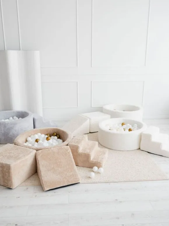 Pehmustettu pallomeri, leikkialusta, liukumäki ja portaat - Teddy Beige